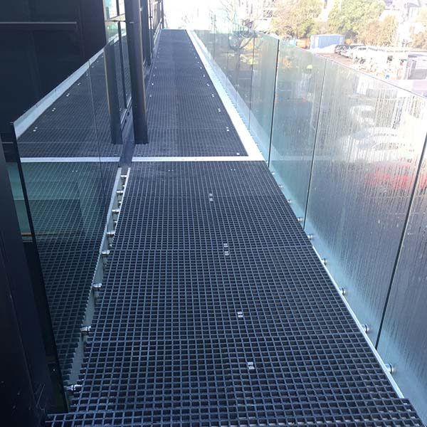 FRP Mini Mesh Grating Walkway Balcony Commercial Applications
