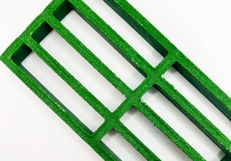 FRP green slat mesh grating sample piece.